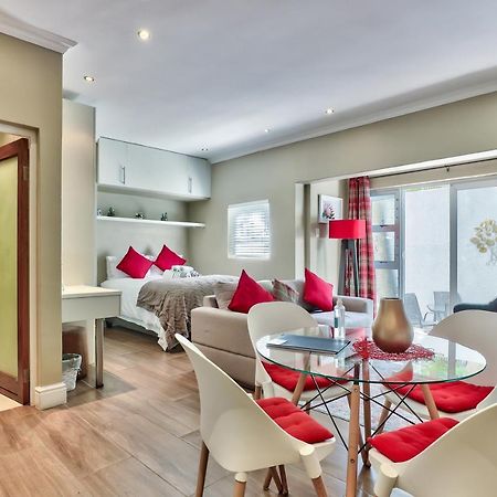 Fairmile On Main Apartment Кейптаун Екстериор снимка