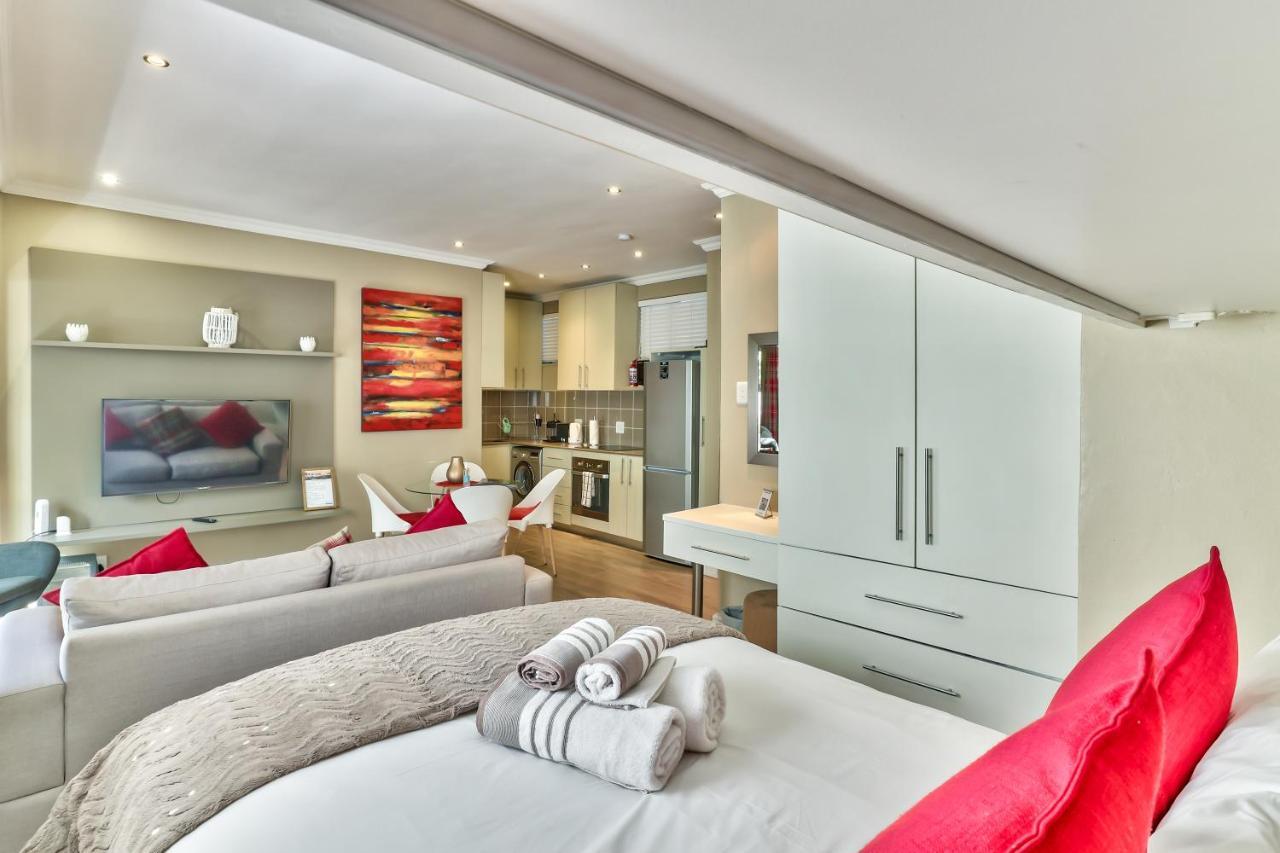 Fairmile On Main Apartment Кейптаун Екстериор снимка