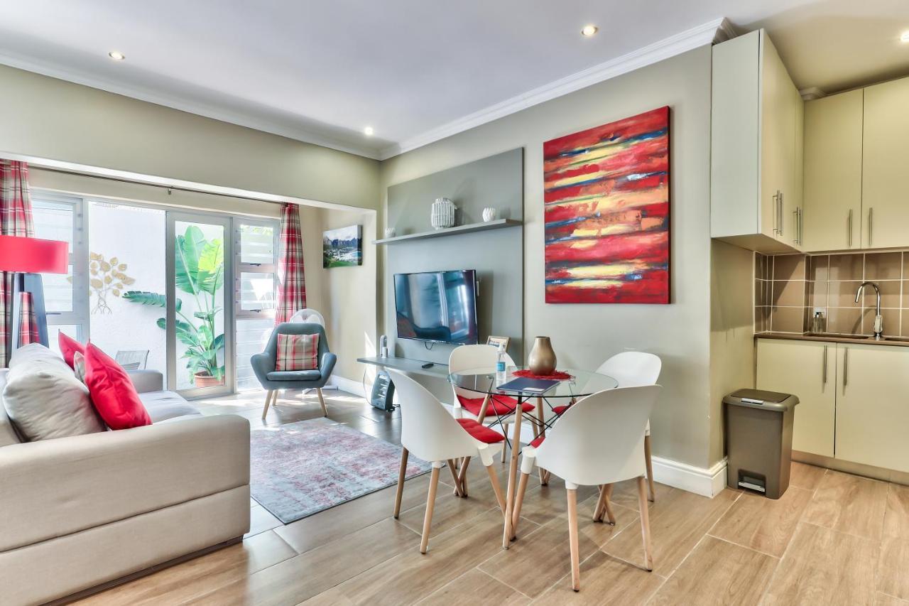Fairmile On Main Apartment Кейптаун Екстериор снимка